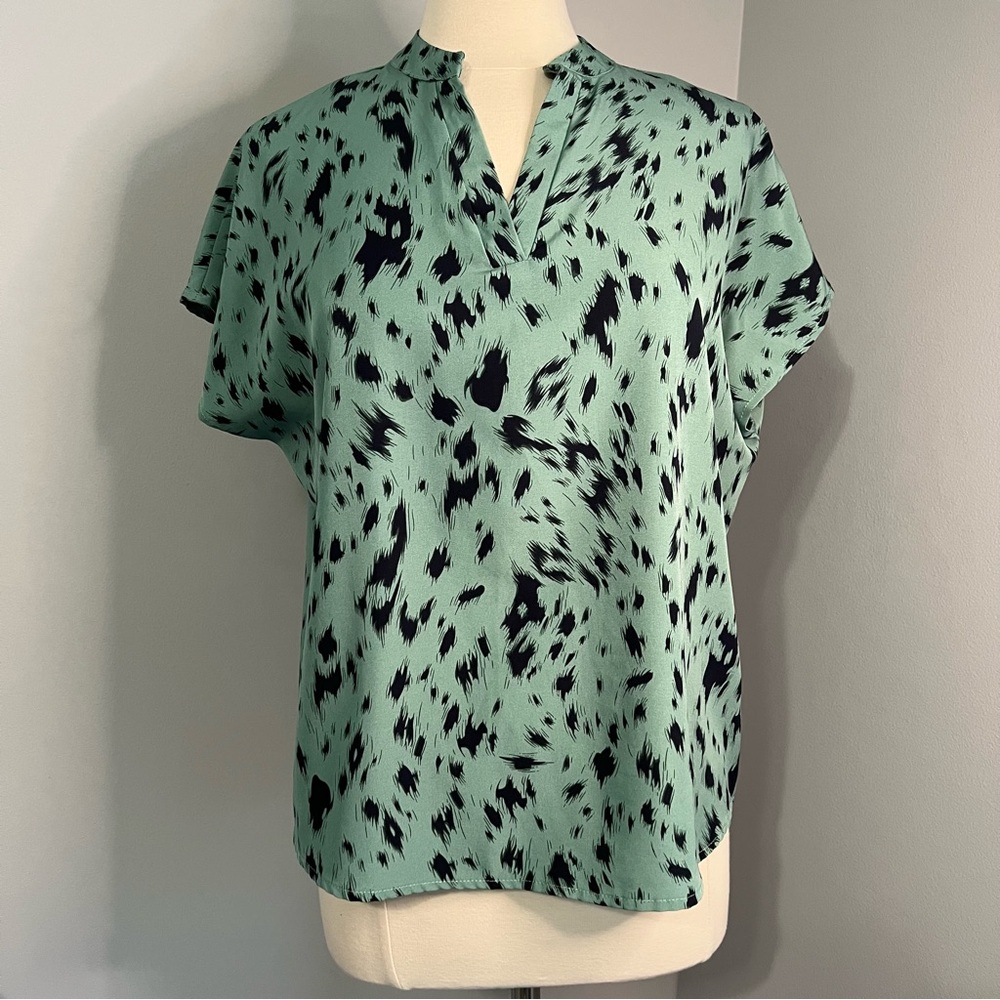 Shein L Green Black Abstract Print Cap Sleeve V-Neck Blouse Top